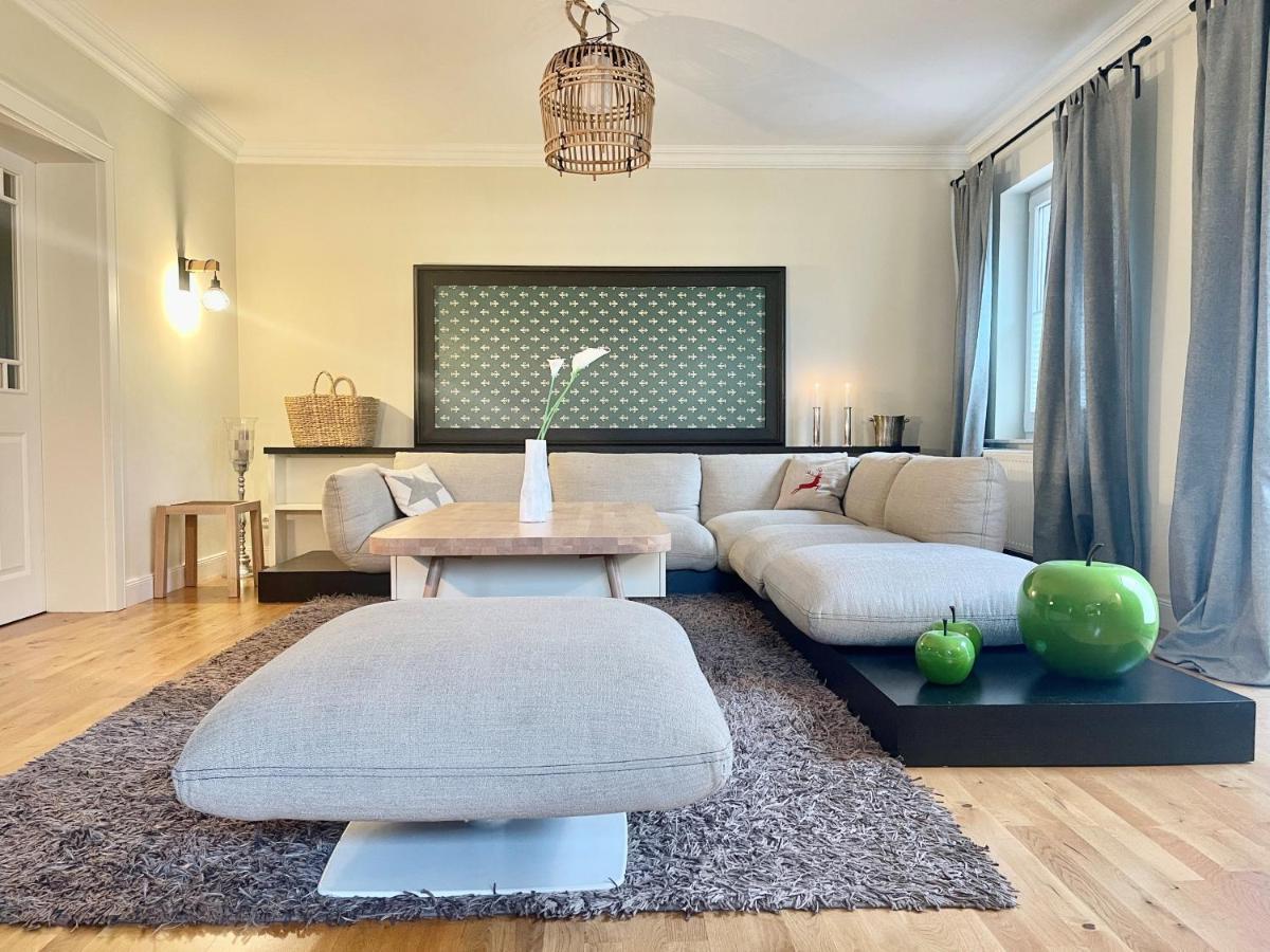 Landhaus Am Wald Mit Garten Mit 1 Schlafnische Und 1 Schlafzimmer Aurich Exteriör bild